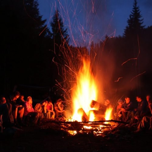 campfire-1-1305920-1536x1024